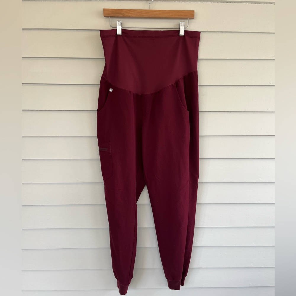 FIGS Burgundy Zamora Maternity Jogger Scrub Pants M